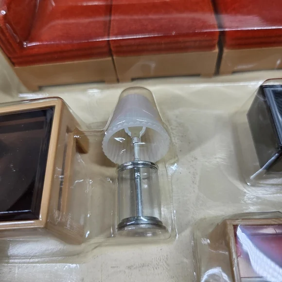 Vintage Tomy Smaller Homes Contemporary Miniature Living Room Furniture Set - Picture 8 of 16